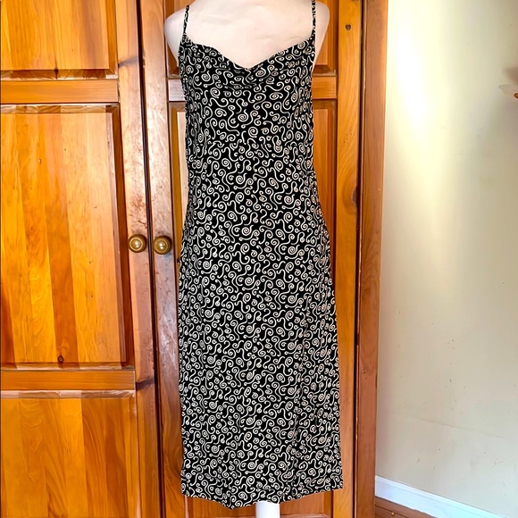Reformation Elegant Black and White Cowl Neck Swirl Dress Sz Small - Picture 2 of 6